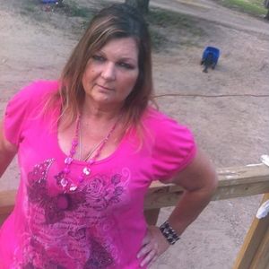 Meet your Posher, Dee